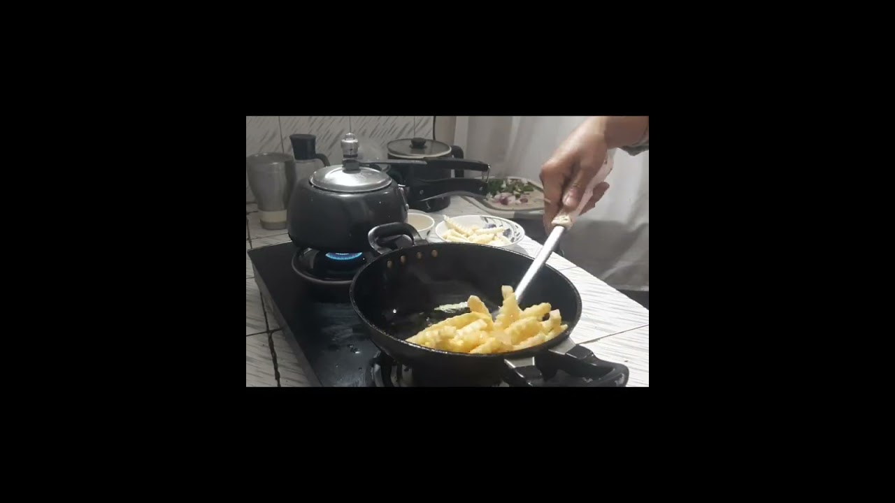 French fries/chilly potato pawh atih theih ve2. Bete puam kandan tui. Sawhthing leh pudina thinhrang