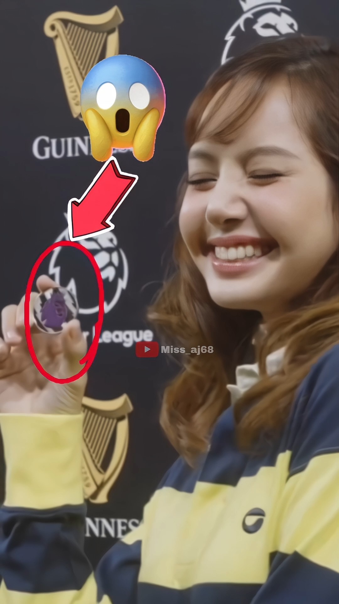 Lisa got such a big responsibility ?? #lisa #funny #ytshorts #fypviralシ #lalisa #kpop @wearelloud