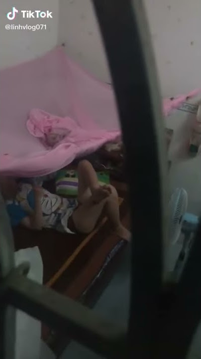 Ngintip cewek Perawan lagi tidur // pakai shot di atas ranjang  #cewekperawan#tiktokviral#gadis