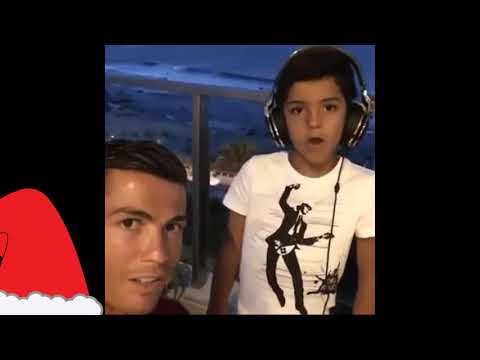 إبن الرونالدو يغني أغنية بلطي ياليلي ياليلى على