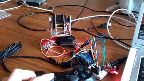 Arduino + Servos + Playstation gamepad
