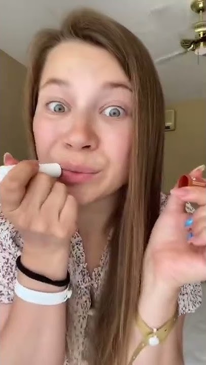 Пишите новый список! 👄💄 #липстик #сухиегубы #гигиеничка - YouTube