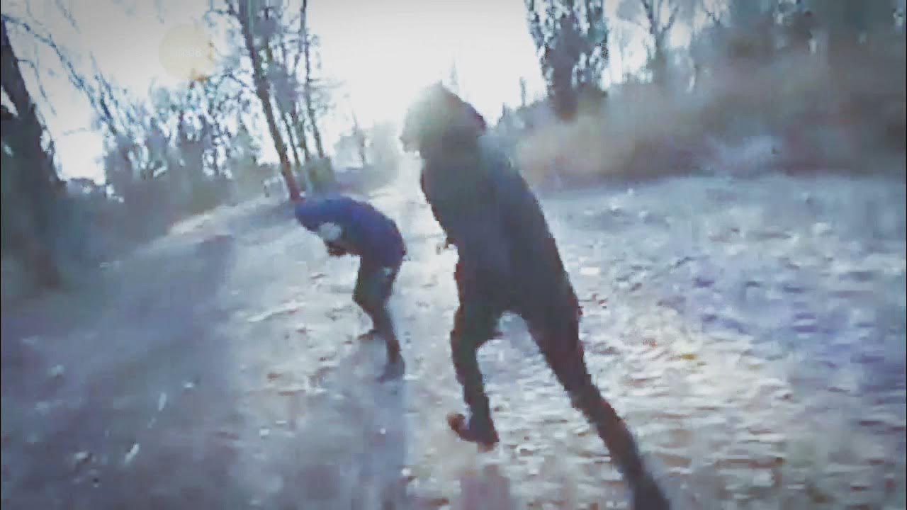 Зумеры избивают. Зумеры избивают