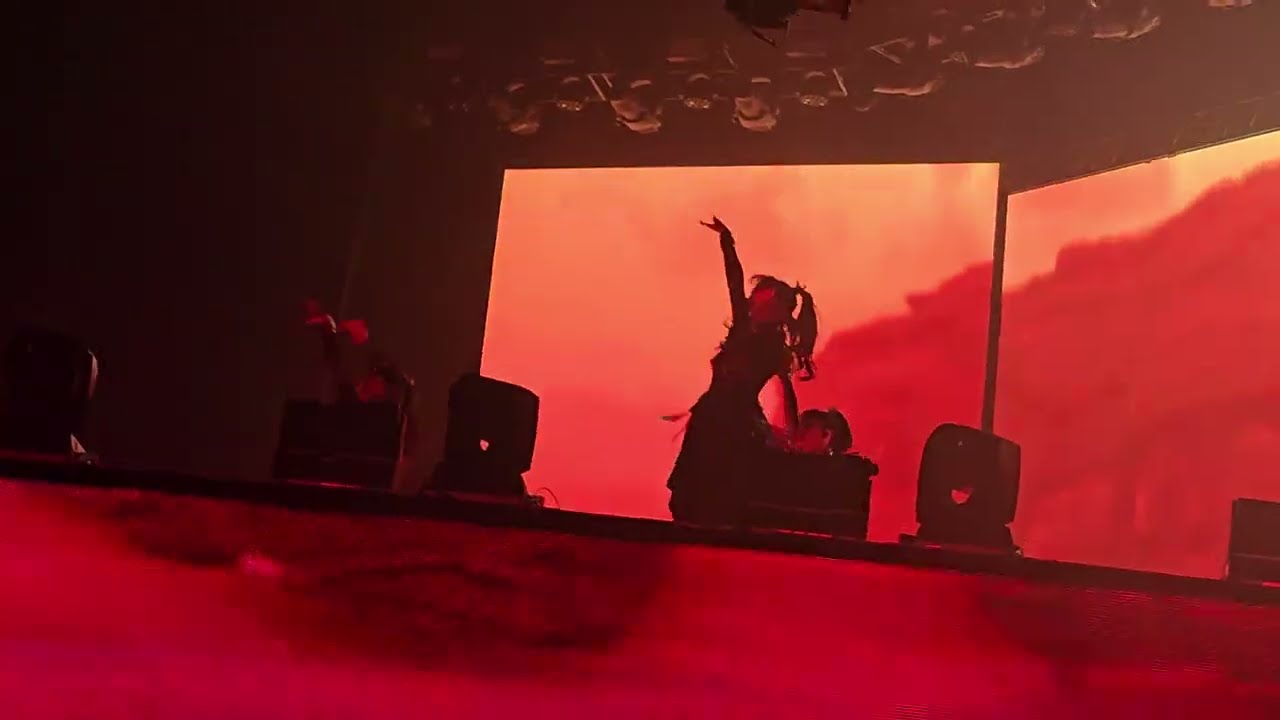 Babymetal sunset kiss! World premiere (Front row), london o2 (30.05.25)