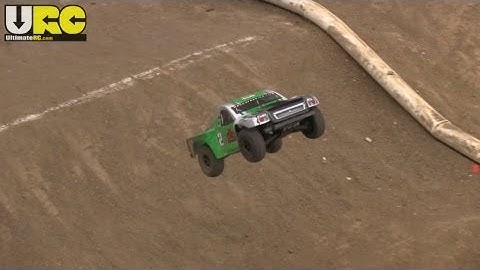 Redcat Caldera SC 10e, stock setup on the Track, no music