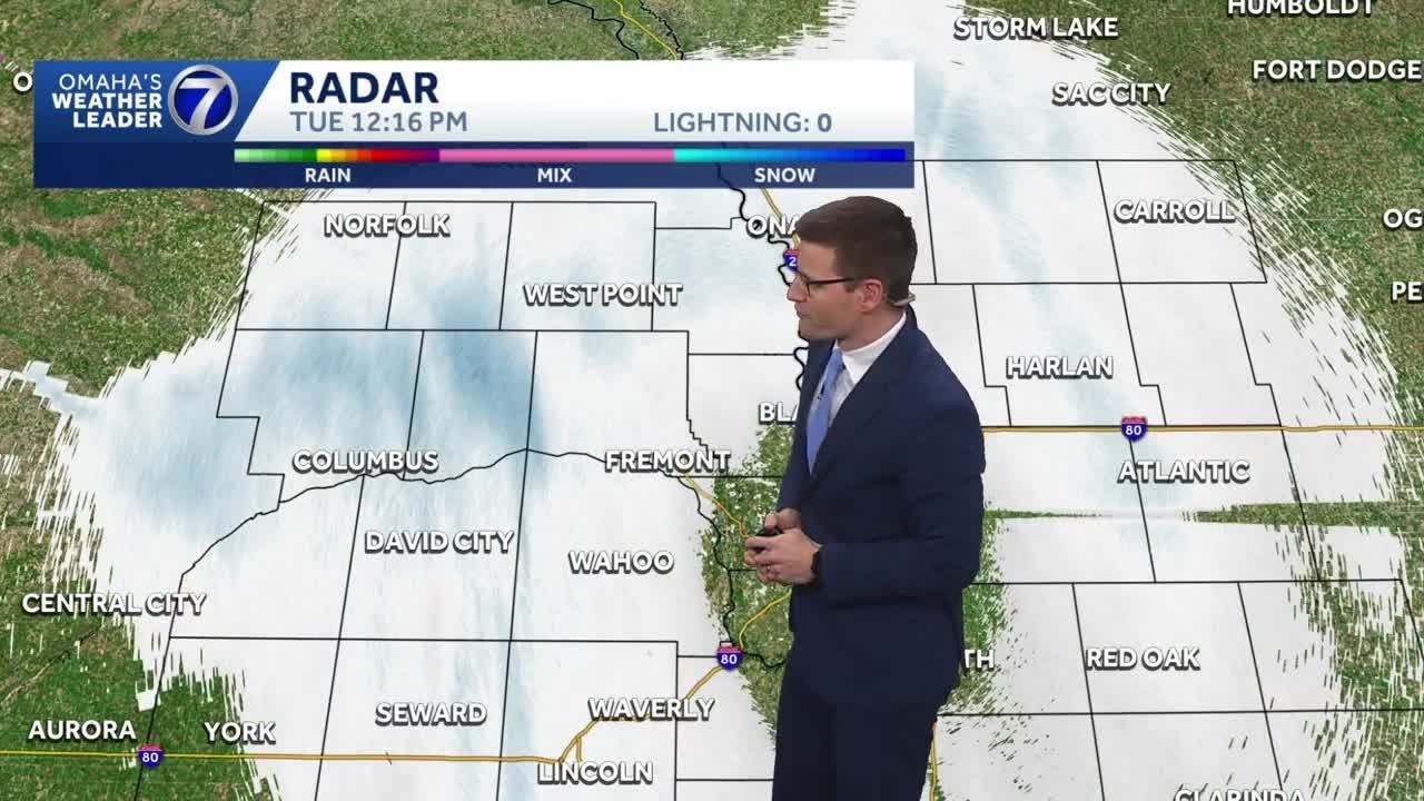 Chance for light snow St. Patrick's Day afternoon in Omaha area - YouTube