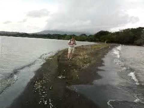 Video: Nicaraguasjön: beskrivning av reservoaren. Nicaraguasjön och dess fruktansvärda invånare