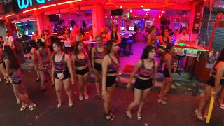 4K 360 VR tour of the famous Soi 6 in Pattaya Thailand - Nightlife February 2024