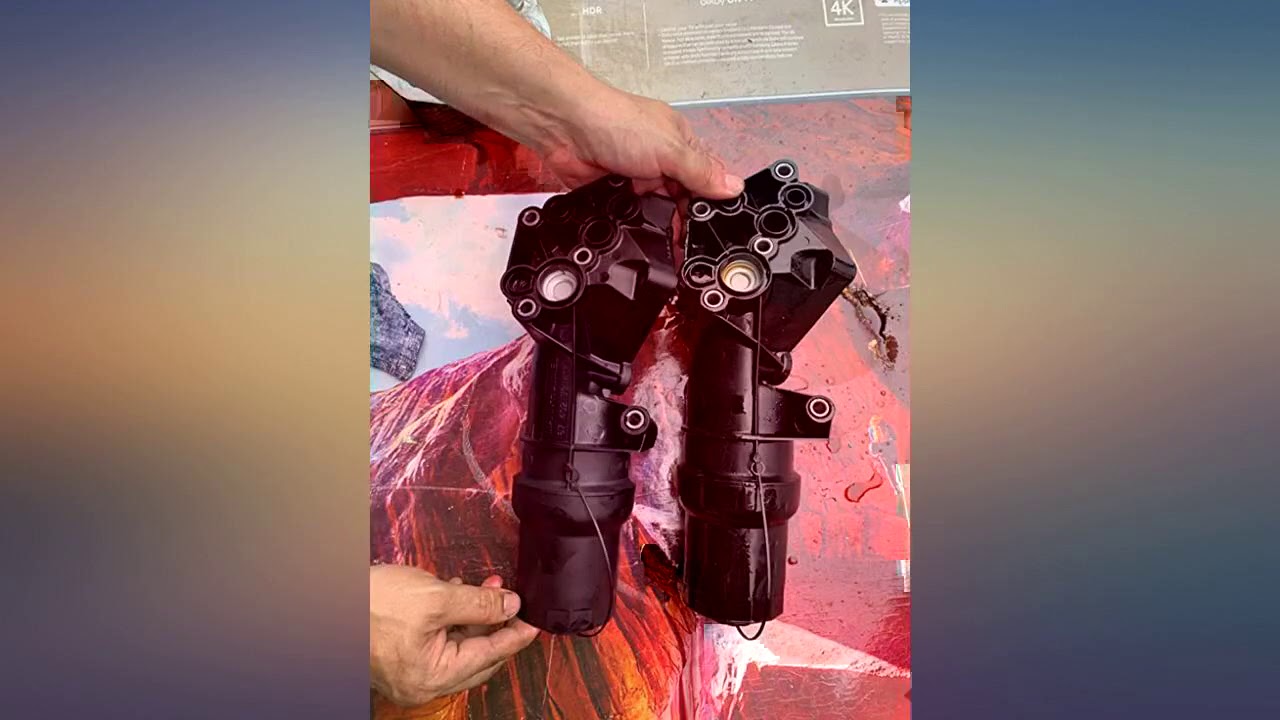 New Genuine OEM VW Oil Filter Housing 2.5 Jetta Rabbit Golf Beetle 2005