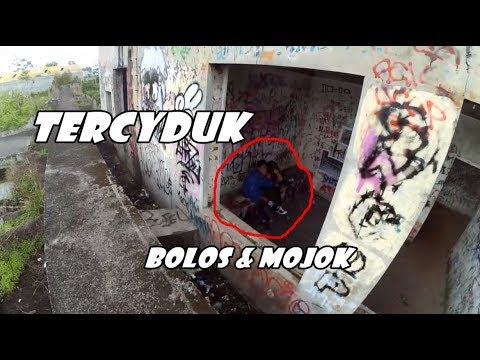 TERCYDUK LAGI ! BANGUNAN TUA INI DIPAKE TEMPAT PACARAN ANAK SEKOLAHAN