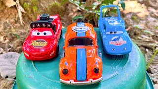 Mencari mainan Mobil Lightning Mcqueen,Cruz Ramires Dinoco, Jackson Storm,Tow Mater,Sally cars