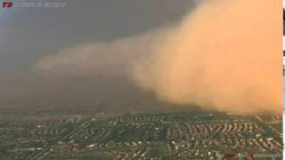 Massive dust storm sweeps across Phoenix, Arizona