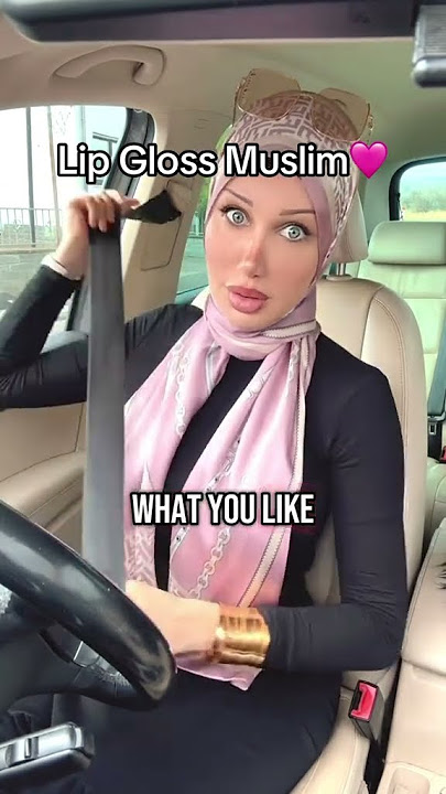 Lip Gloss Muslim #hijab #hijabehaya #hijabgirl #hijabnazam #funny #muslimgirl #hijabi #abayareza