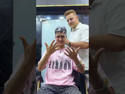 لما الحلاق يكون متعصب