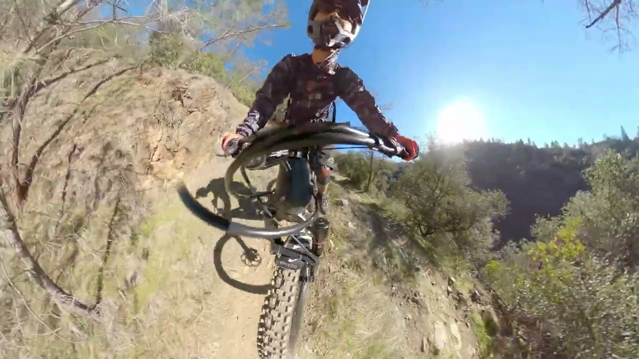 maxxis assegai front view