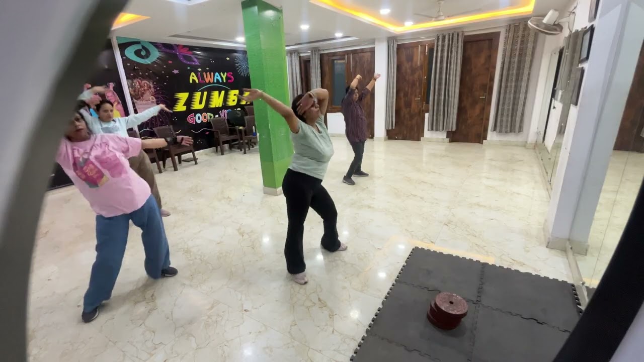 Zumba in 90’s song 