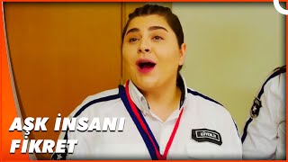 Fikret, Yeni Şefe Aşık Oldu Tutmayın Beni