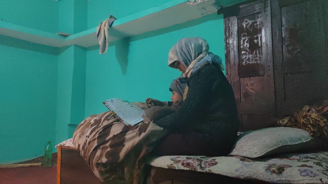 बाबुलाई पढाउन लागेको छ | 