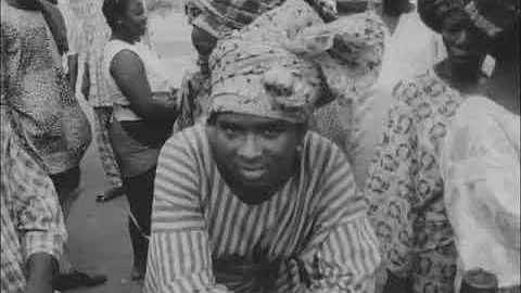 Nigerian Civil War: Scenes in Lagos as Efiong Announces Surrender on Biafran Radio | January 1970