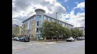 2 bed, 2 bath 1st floor flat in Caledonian Road, Islington, London N7