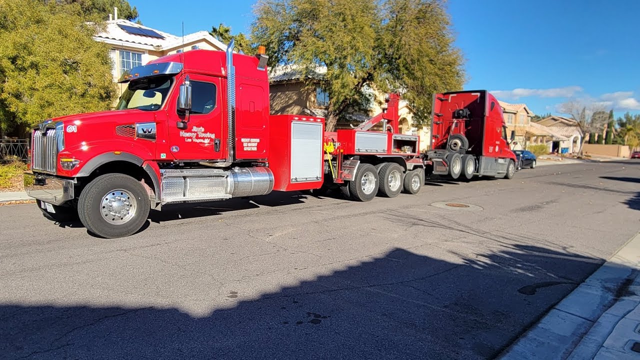 Detroit DT12 Transmission failure and DD15 oil leaks YouTube