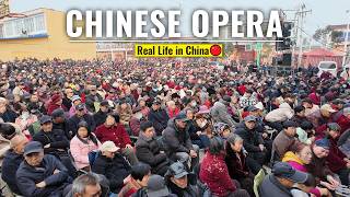 What Happens Backstage at a Chinese Opera? I Dayin the Life of a Chinese Opera Troupe