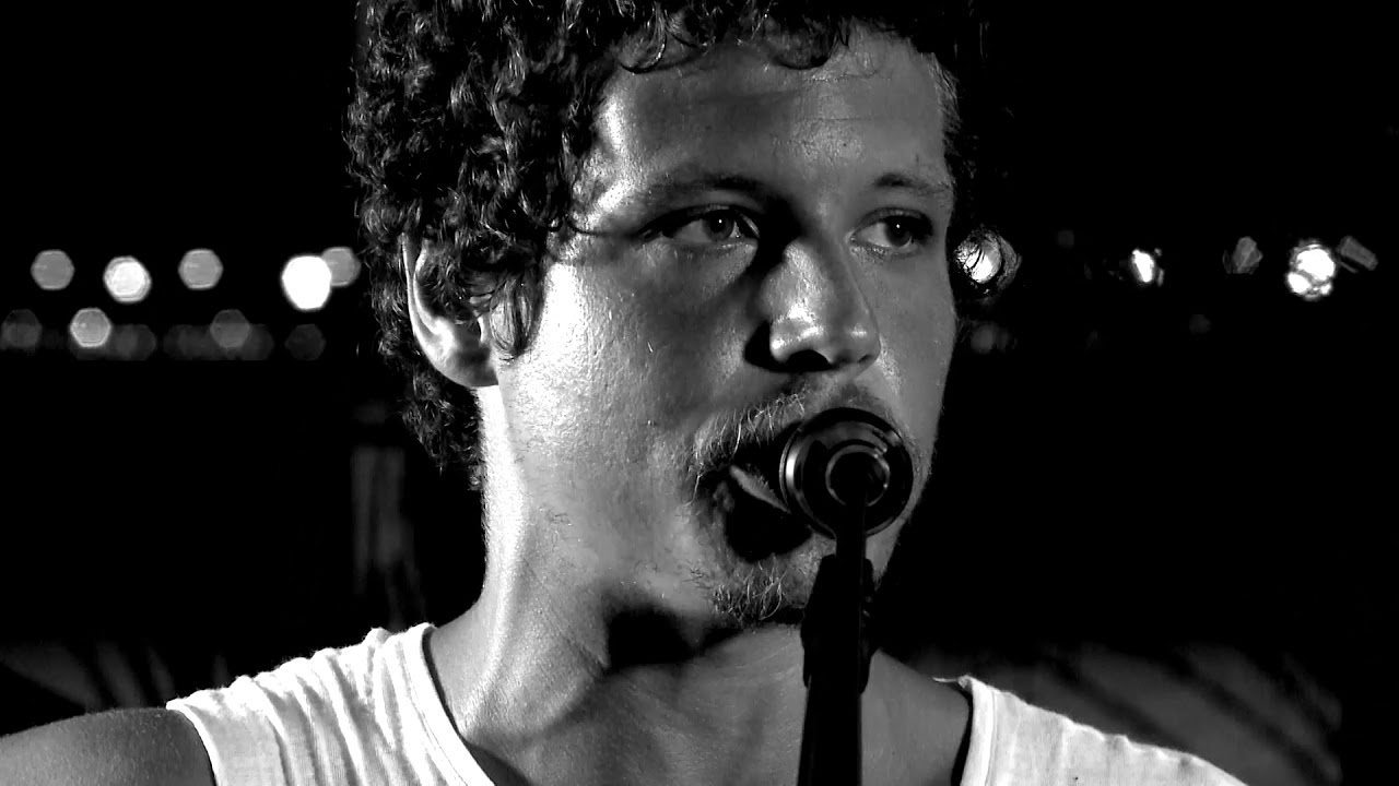 Chico Chico e João Mantuano - Clipoema