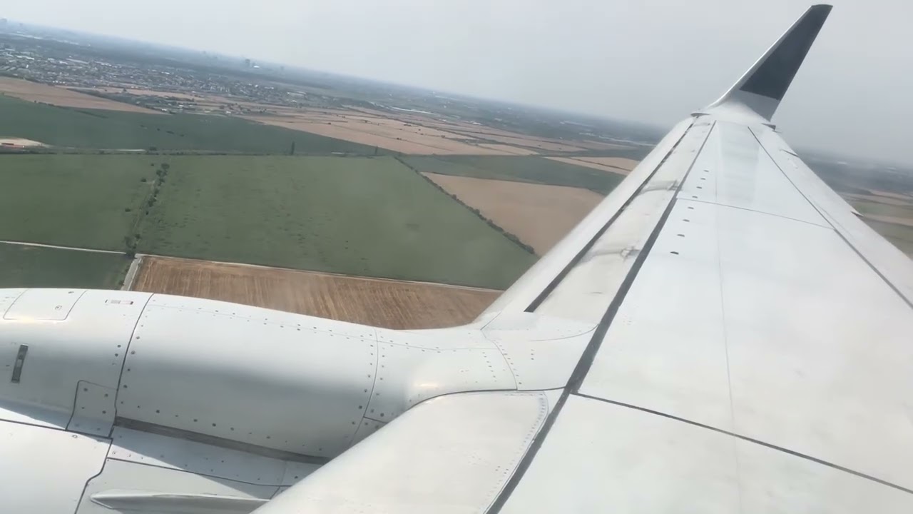 ATERIZARE AVION BOEING 737- AIRPORT OTOPENI BUCURESTI