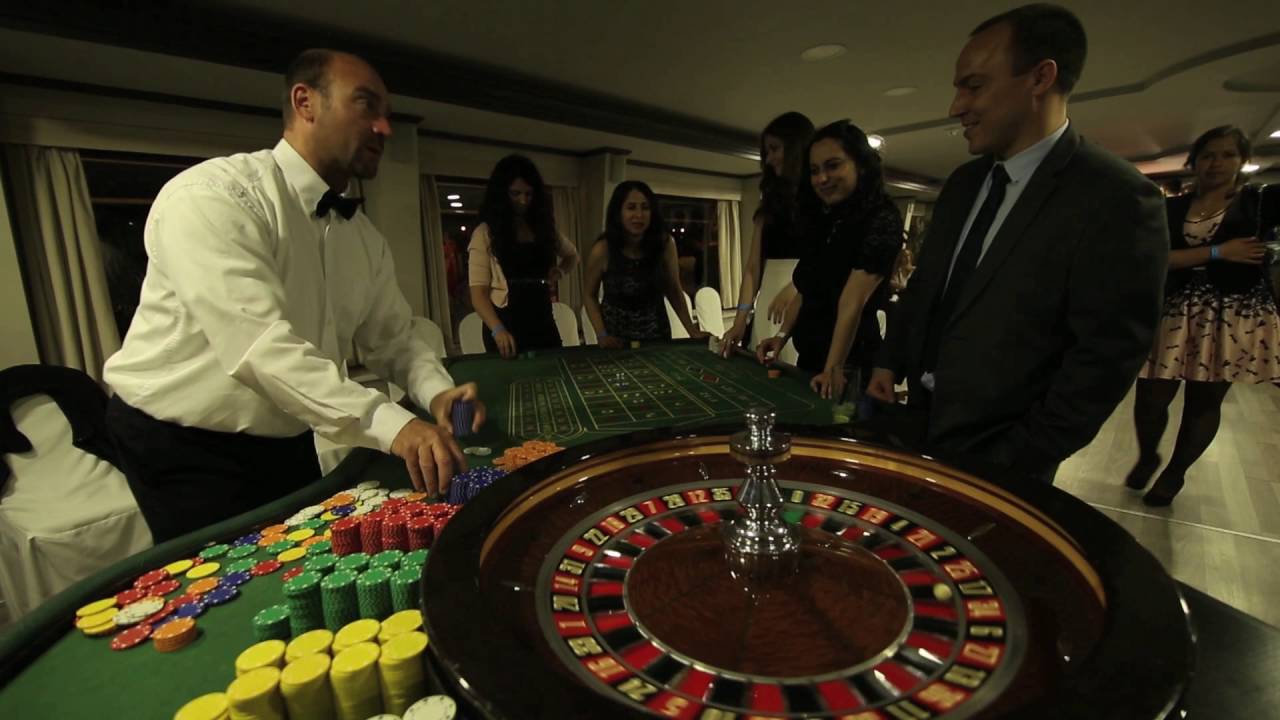 CEU Spring Ball 2016 – Silver Night - YouTube
