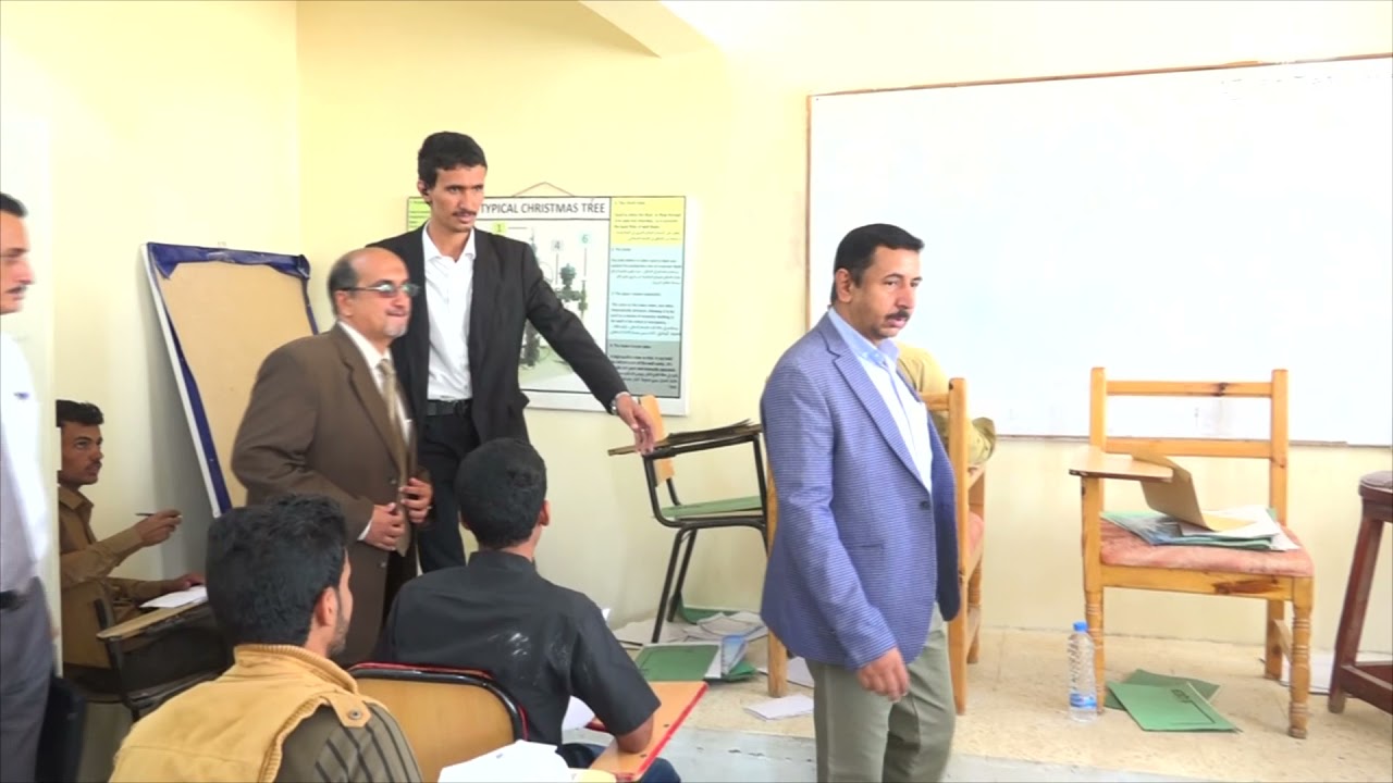 شبوة/محافظ شبوة يدشن أول امتحانات قبول في جامعة شبوة