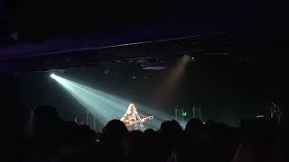 Alice Phoebe Lou - Shine (Brighton, 2023-12-05)