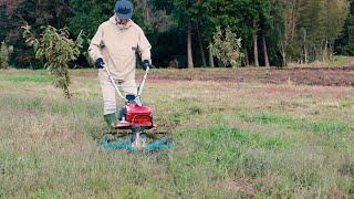 Honda耕うん機「手作業と対決！番外編　耕うん機は除草にも使える！」