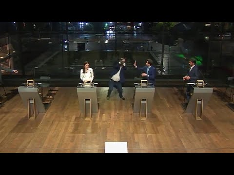 Datena dá cadeirada em Pablo Marçal