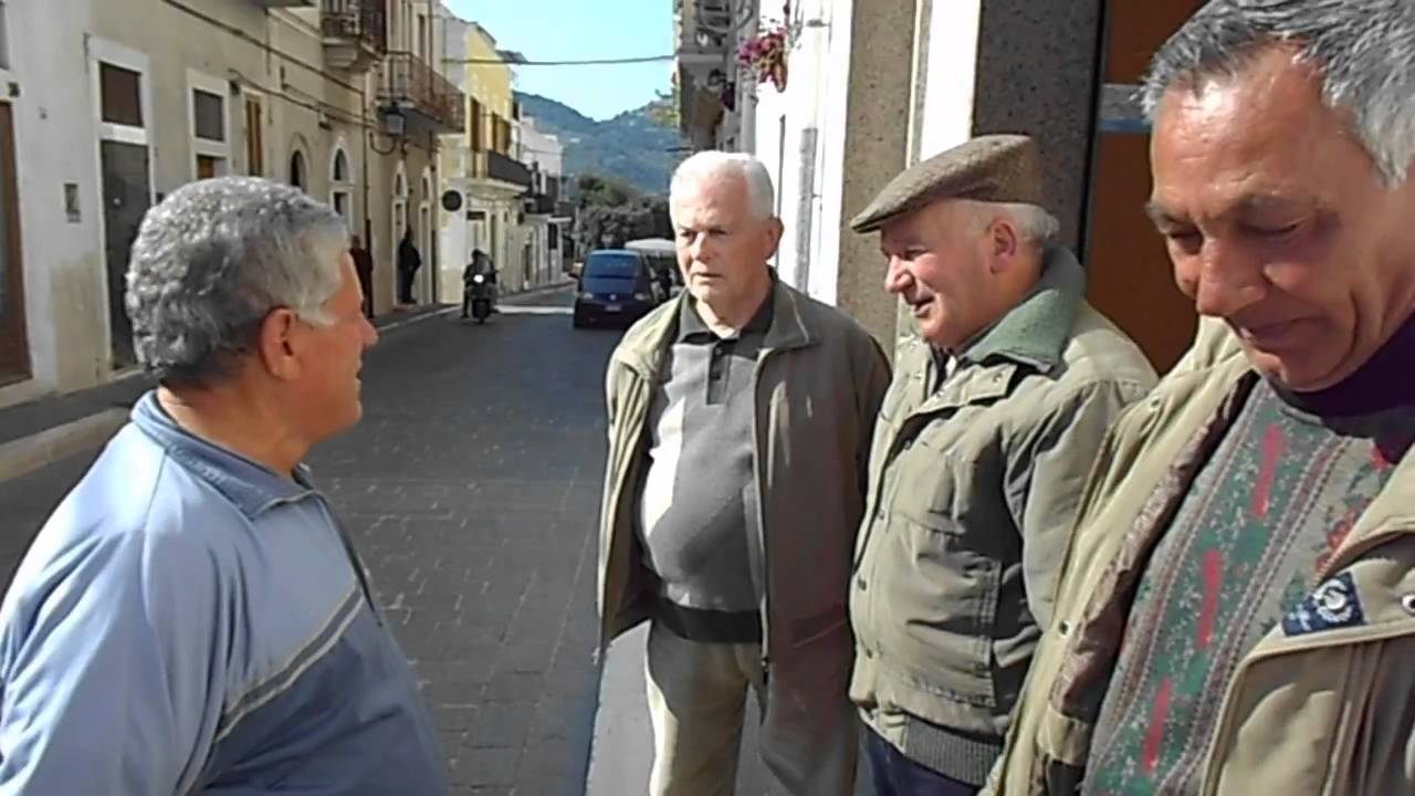 Mattinata (FG) VOLTI - Aprile 2011
