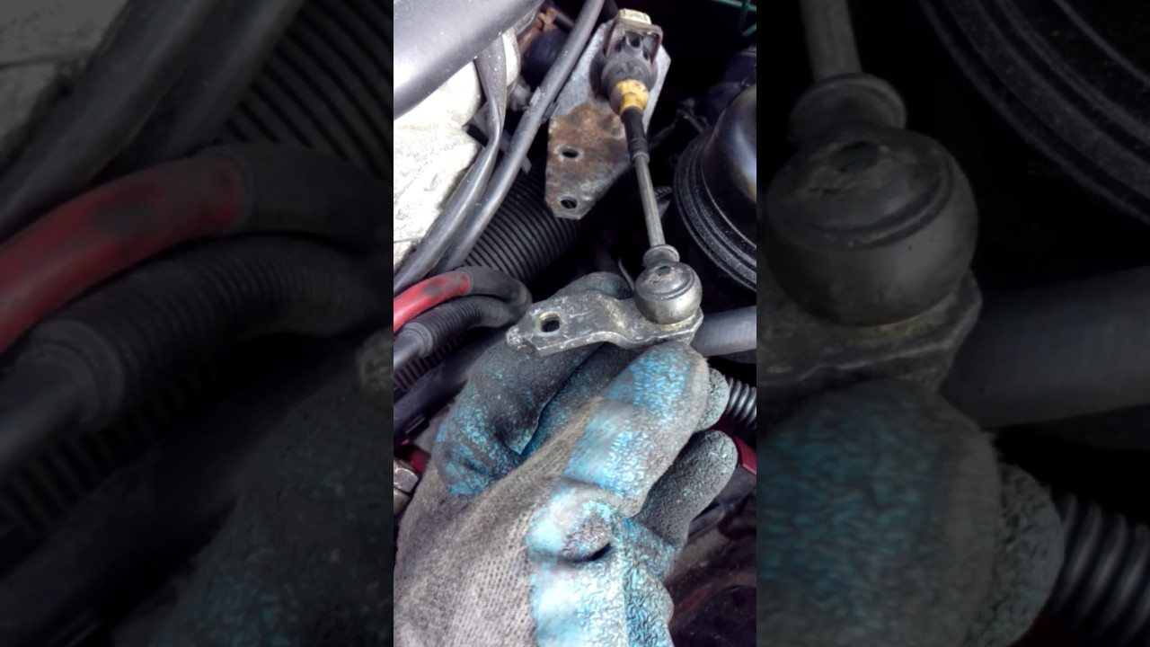 Saab 9-3 2000 Transmission Shift Cable Grommet Connector - No Shift or