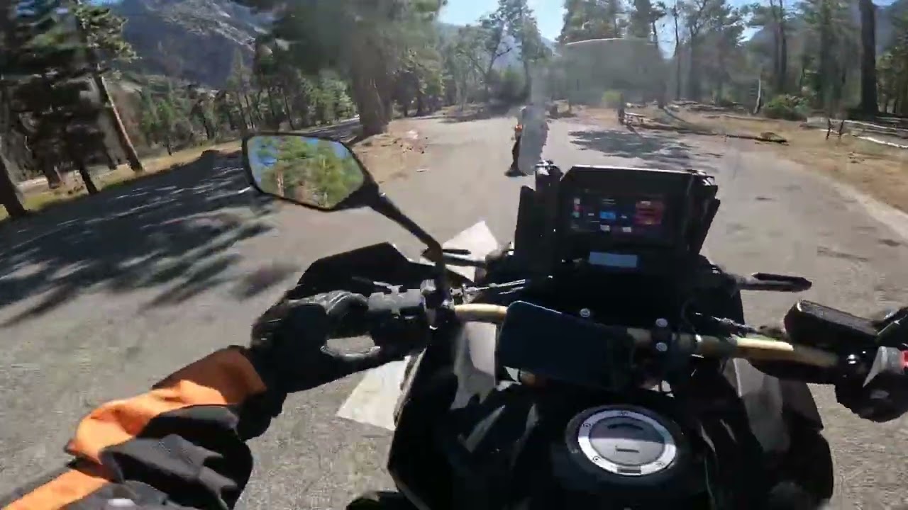 Riding out of Roads End at Kings Canyon National Park with 