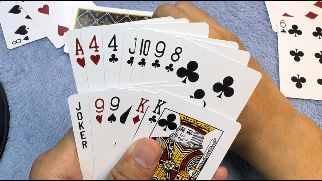 Recharge ng energy? Isang round ng Tongits lang yan! ⚡#tongits  #moimoipalagurl  #cardgame  #ytviral