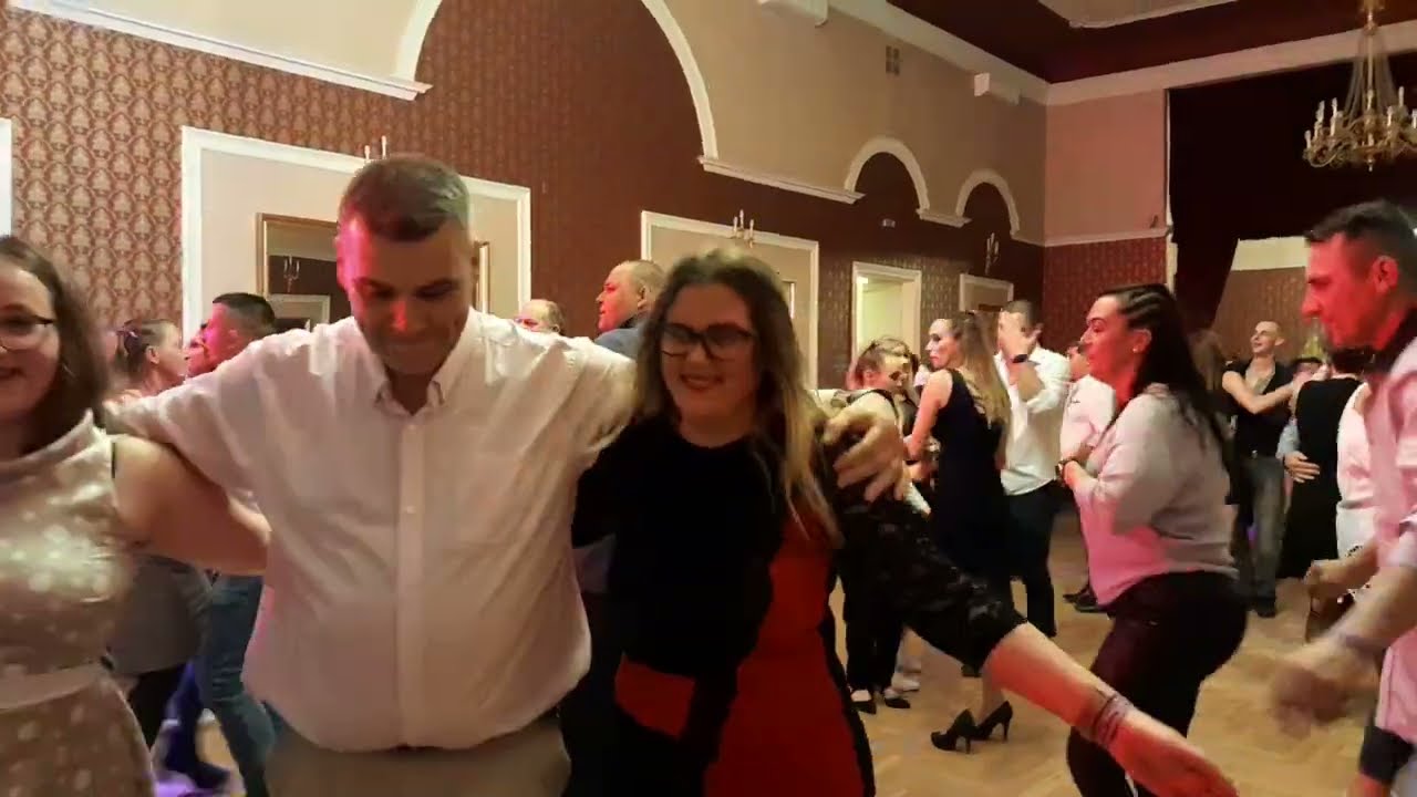 Őszi batyus mulatság 2022.10.29 Zenél-Szabolcsi Vigadó 4.rész