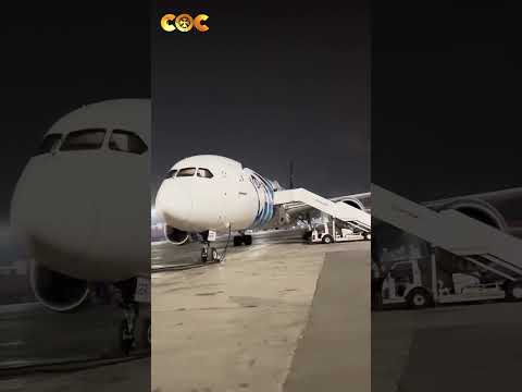 أبينا قداسة البابا تواضروس الثاني يصلي إلي أرض الوطن بعد ختام زيارة قداسته الرعوية لميلانو وفينيسيا