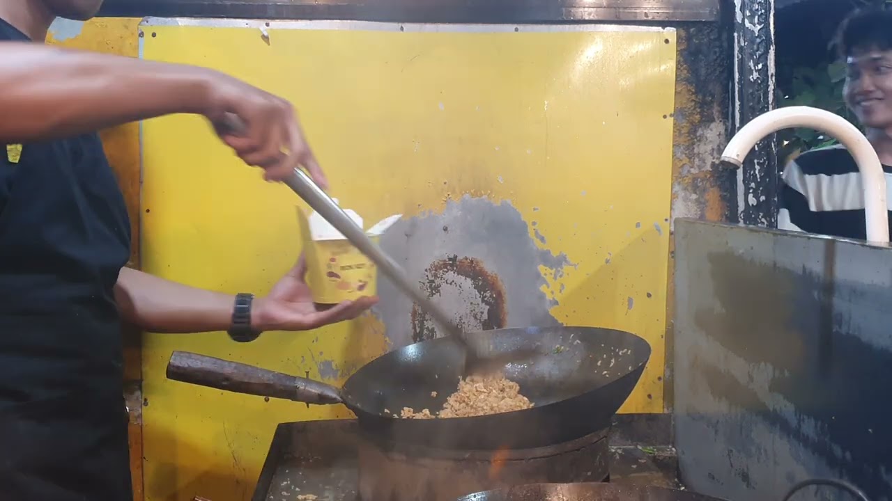 KETRAMPILAN MASAK NASI GORENG WOK KEY SURABAYA