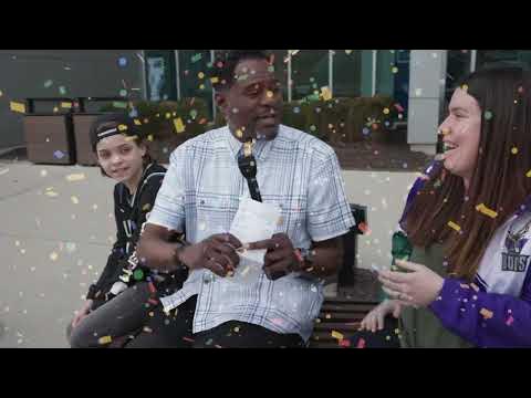 See how well Bucks fans know the Milwaukee Bucks - YouTube