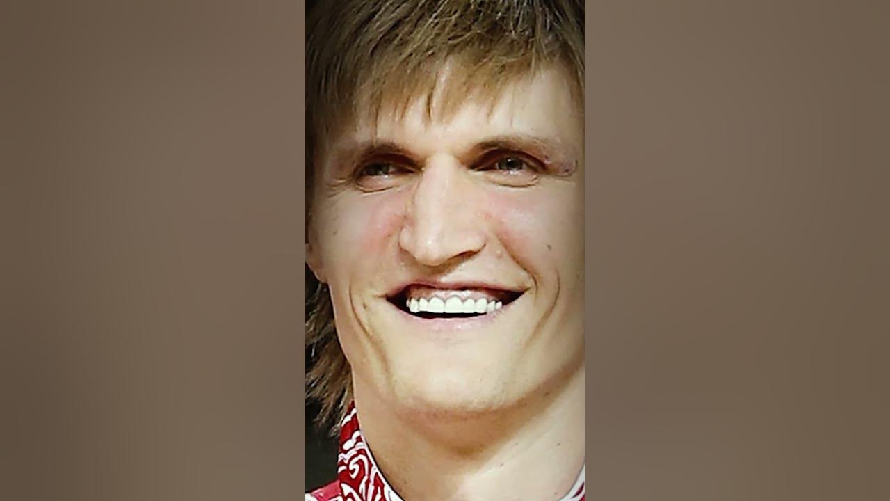 Андрей Кириленко черно белая