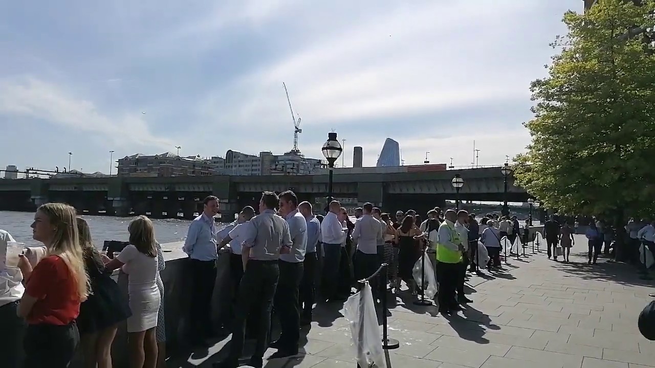 Thames - Summer Evening drinks