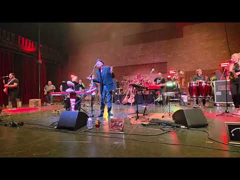 Steely Dane "Don't Take Me Alive"