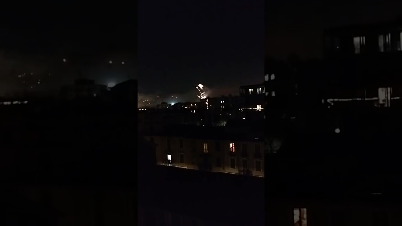 La pólvora en Milano por año nuevo 🥳💫. 