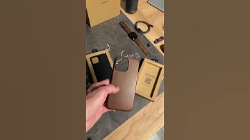 Чехол-накладка Nomad Modern Leather Case for iPhone 13/iPhone 13 Pro / Самые красивые чехлы /
