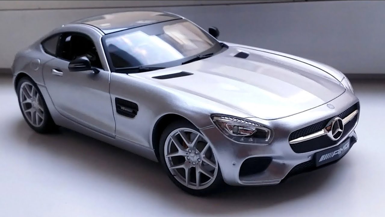 Reviewing the 1/18 Mercedes AMG GT by Maisto - YouTube