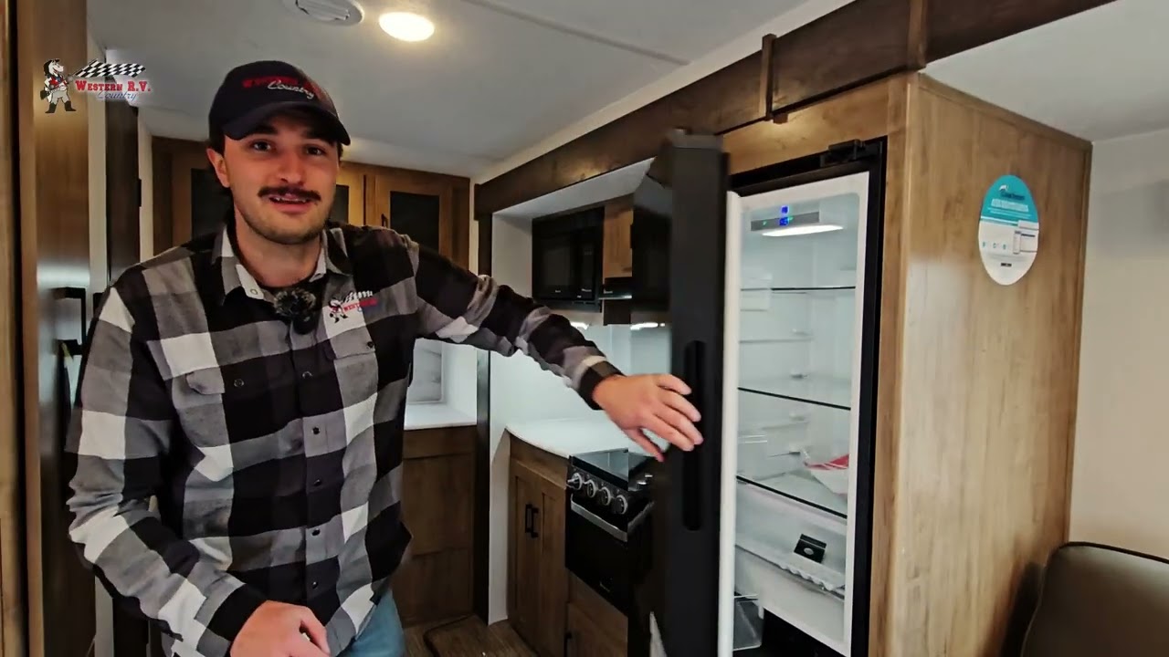 2025 Coachmen Freedom Express 22 MLS