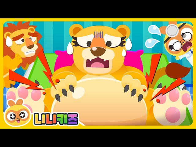 The mother lion is sick!| Give birth to a baby | Baby Lion