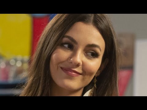 Video: Nina Dobrev: Biografía, Carrera, Vida Personal Y Hechos Interesantes